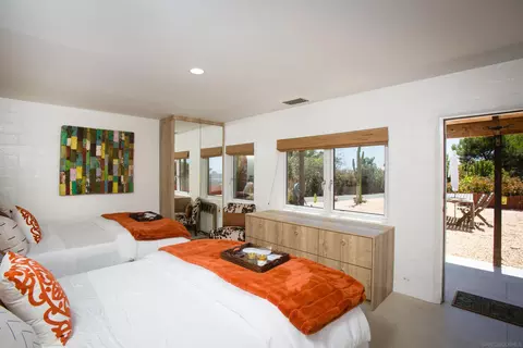 Bedroom - 1047 Highland Dr, Del Mar, CA 92014 photo 12 of 15