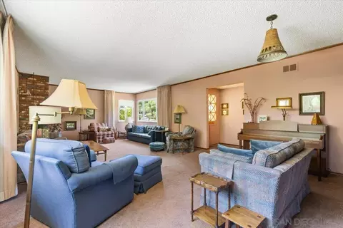 4621 Miramonte, La Mesa, CA 91941 photo 9