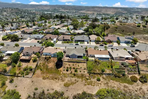 View/Area - 13710 Ahwahnee Way, Poway, CA 92064 photo 2 of 5