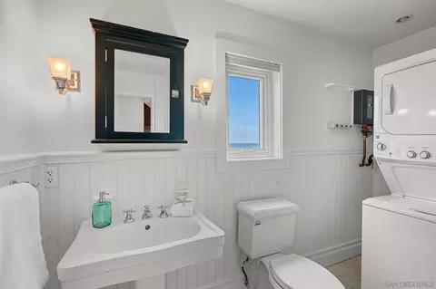 Other - 337 W I St, Encinitas, CA 92024 photo 3 of 8