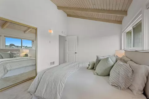 Bedroom - 337 W I St, Encinitas, CA 92024 photo 2 of 5