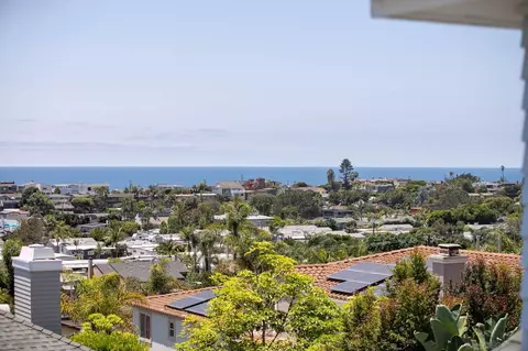 View/Area - 579 Hygeia Ave #A, Encinitas, CA 92024 photo 2 of 4