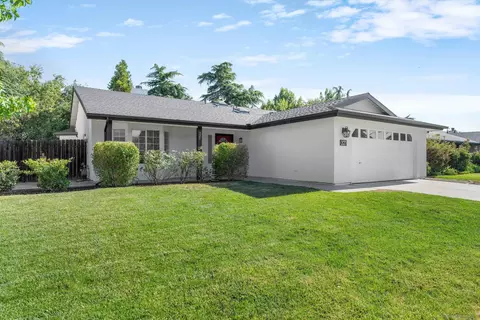 321 Pepper Dr, Tehachapi, CA 93561