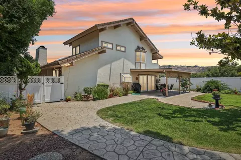 Exterior - 2807 Carlton Way, Fallbrook, CA 92028 photo 2 of 5