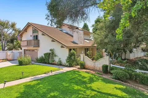 Exterior - 2807 Carlton Way, Fallbrook, CA 92028 photo 3 of 5