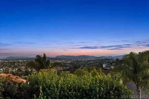 View/Area - 1652 Daybreak Pl, Escondido, CA 92027 photo 4 of 12