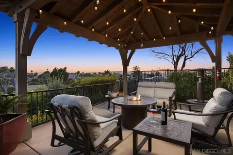 Exterior - 1652 Daybreak Pl, Escondido, CA 92027 photo 2 of 22