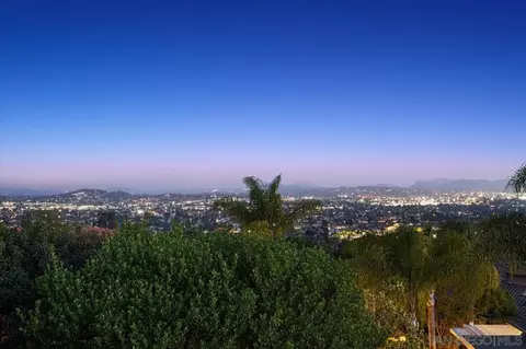 View/Area - 1652 Daybreak Pl, Escondido, CA 92027 photo 6 of 12