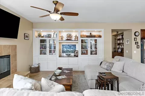 Living - 1652 Daybreak Pl, Escondido, CA 92027 photo 2 of 3