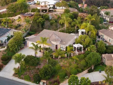 View/Area - 1652 Daybreak Pl, Escondido, CA 92027 photo 3 of 12
