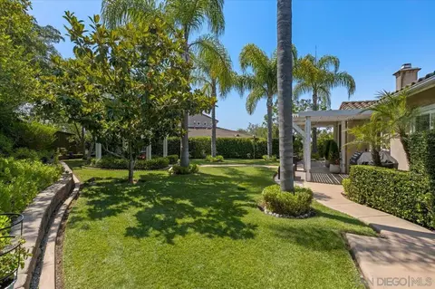 Exterior - 1652 Daybreak Pl, Escondido, CA 92027 photo 18 of 22