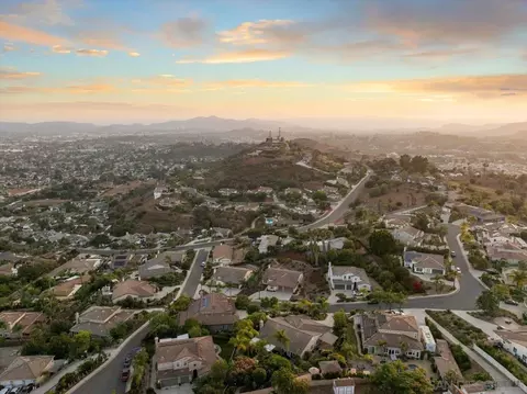 View/Area - 1652 Daybreak Pl, Escondido, CA 92027 photo 9 of 12