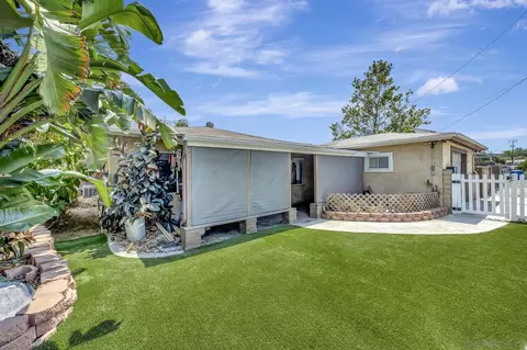 Exterior - 9129 Prospect Ave, Santee, CA 92071 photo 2 of 7