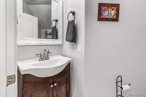 Bath - 4730 Milano Way, Oceanside, CA 92057 photo 1 of 3