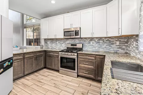 Kitchen - 4730 Milano Way, Oceanside, CA 92057 photo 3 of 4