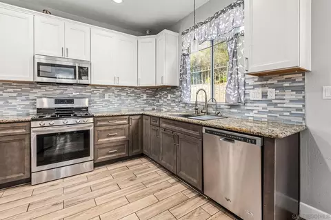 Kitchen - 4730 Milano Way, Oceanside, CA 92057 photo 2 of 4