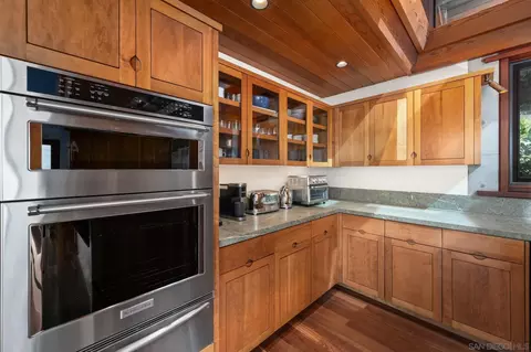 Kitchen - 408 Luzon Ave, Del Mar, CA 92014 photo 3 of 3