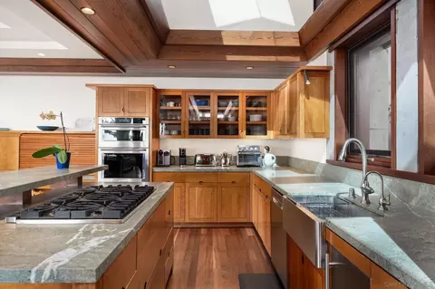 Kitchen - 408 Luzon Ave, Del Mar, CA 92014 photo 1 of 3