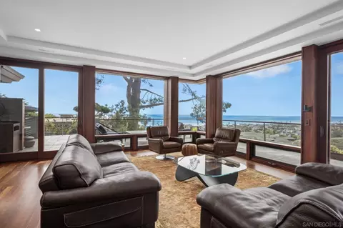 Living - 408 Luzon Ave, Del Mar, CA 92014 photo 1 of 2