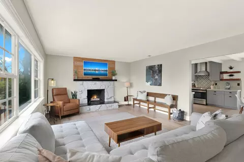 Living - 750 Smith Dr, Vista, CA 92084 photo 1 of 1