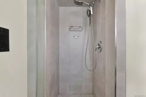 Bath - 750 Smith Dr, Vista, CA 92084 photo 3 of 3