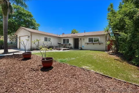 9401 Lake Canyon Rd, Santee, CA 92071