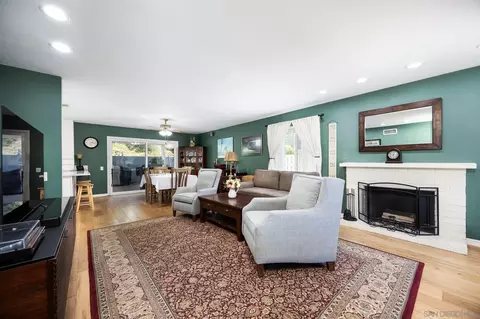 Living - 14543 High Pine St, Poway, CA 92064 photo 2 of 3