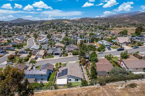 View/Area - 14543 High Pine St, Poway, CA 92064 photo 5 of 7