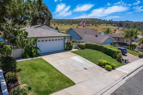 View/Area - 14543 High Pine St, Poway, CA 92064 photo 2 of 7