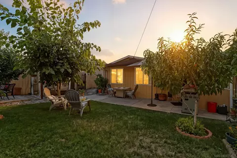 253 Holiday Way, Oceanside, CA 92057 photo 28