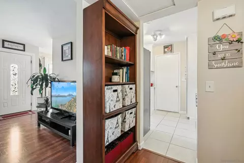 253 Holiday Way, Oceanside, CA 92057 photo 11