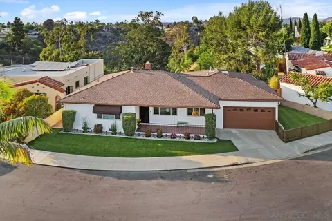 4386 Argos Dr, San Diego, CA 92116