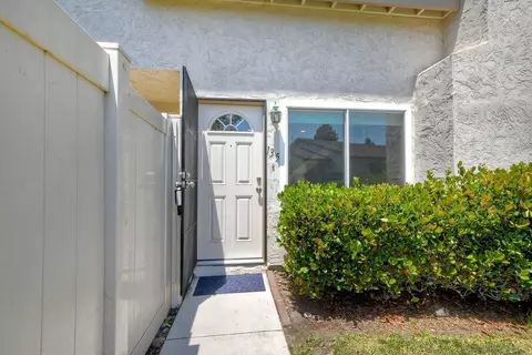 135 Countrywood Ln, Encinitas, CA 92024 photo 4