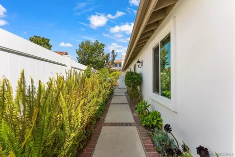 Exterior - 4714 Athos Way, Oceanside, CA 92056 photo 4 of 6