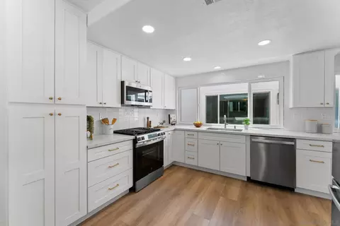Kitchen - 4714 Athos Way, Oceanside, CA 92056 photo 1 of 3