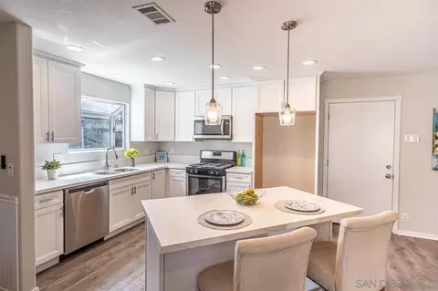 Kitchen - 1734 Katy Pl, Escondido, CA 92026 photo 1 of 5