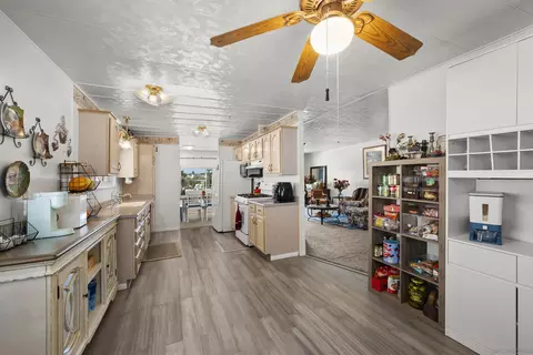 Kitchen - 1815 Sweetwater Rd #89, Spring Valley, CA 91977 photo 4 of 4