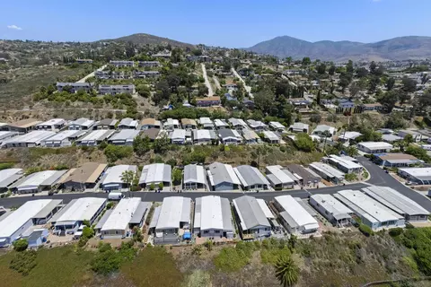 View/Area - 1815 Sweetwater Rd #89, Spring Valley, CA 91977 photo 2 of 7