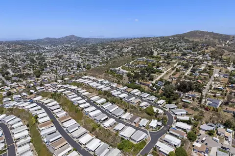 View/Area - 1815 Sweetwater Rd #89, Spring Valley, CA 91977 photo 5 of 7