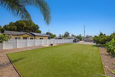 Exterior - 568 N 1st St, El Cajon, CA 92021 photo 4 of 7