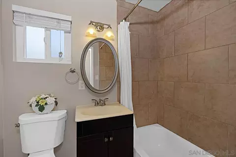 Bath - 568 N 1st St, El Cajon, CA 92021 photo 2 of 2