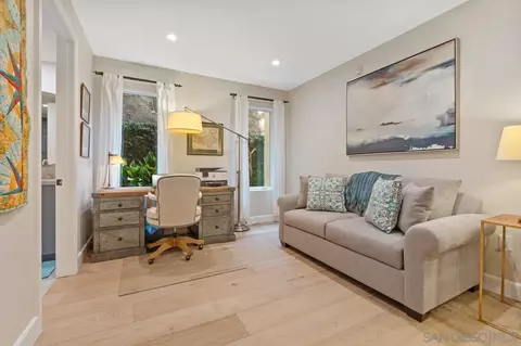 1040 Genter St #104, La Jolla, CA 92037 photo 19