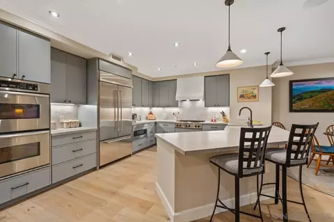 1040 Genter St #104, La Jolla, CA 92037