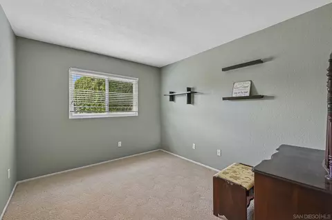 Other - 602 Hollyridge Dr, Encinitas, CA 92024 photo 6 of 8