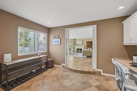 Other - 602 Hollyridge Dr, Encinitas, CA 92024 photo 4 of 8