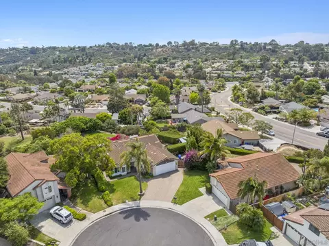View/Area - 602 Hollyridge Dr, Encinitas, CA 92024 photo 4 of 9