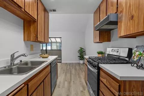 2135 E Valley Pkwy #5, Escondido, CA 92027 photo 11