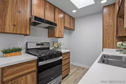 2135 E Valley Pkwy #5, Escondido, CA 92027 photo 9