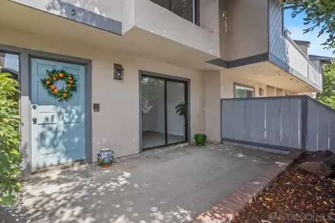 2135 E Valley Pkwy #5, Escondido, CA 92027 photo 3