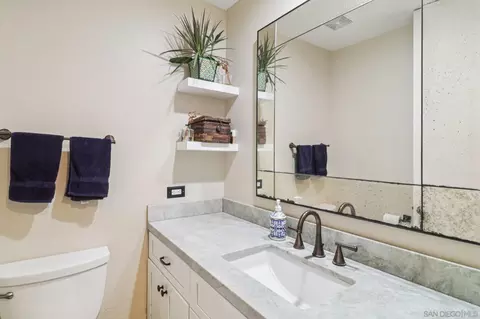 8358 Gilman Dr, La Jolla, CA 92037 photo 30